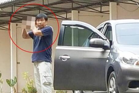 泰国电视台直播60岁大学老师吞枪自杀引争议