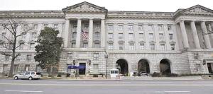 商务部谈美国钢铁反倾销调查：贸易救济是不审慎行为