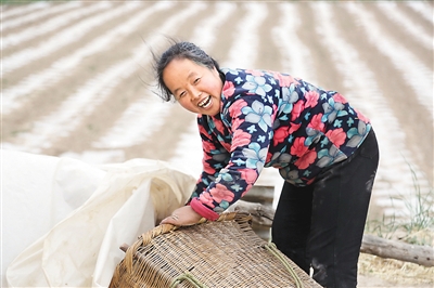 宁夏全力打赢脱贫攻坚战