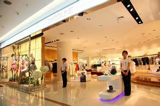 服装品牌调整零售商业模式 提升消费者购物体验