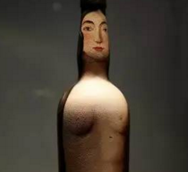 比利时老头把酒瓶卖出400万天价