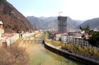 旬阳农商行赵湾支行助力脱贫攻坚