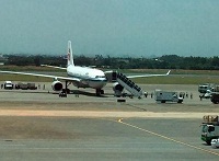 台北飞北京航班遭“炸弹”逼停 疑乘客恶作剧