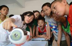 全国&ldquo;爱眼日&rdquo; 增强爱眼意识