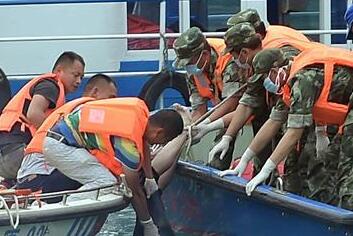 四川广元翻船事故现场发现遇难者遗体