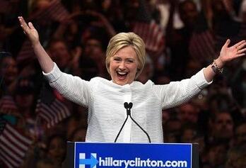 希拉里将成为美国首位女总统候选人迎战特朗普
