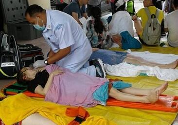 泰国普吉发生快艇相撞事故两名中国游客遇难