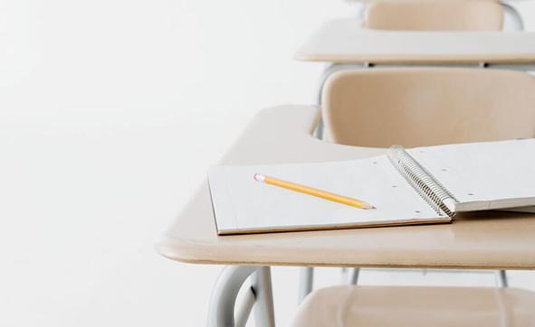 2000名考生参加川大自主招生 如何看待A4腰入题