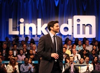 微软为何斥巨资买下领英?网友质疑微软买啥啥不行