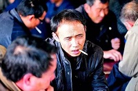 经济如此发达 为什么我们的年轻人却如此贫穷？