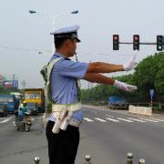 欧洲杯正酣 成都交警夜查110起酒驾3起醉驾