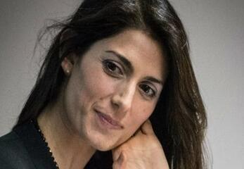 罗马2000年一遇女市长出炉 网友怒赞其颜值