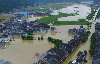 湖南湘西暴雨引发山洪 逾3千人转移