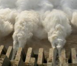 强降雨袭击南方大部 鄱阳河堤溃口转移1.3万人