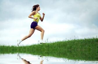 夏天健身运动要怎么吃？午餐多摄入蛋白质