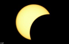 英科学家配制彗星气味&ldquo;香水&rdquo;：味道似猫尿