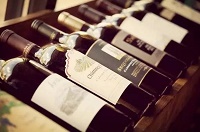 期酒价格涨过部分全球主要股指 折射全球经济变化