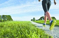 温和地健步行走具有神奇的抗衰老功效