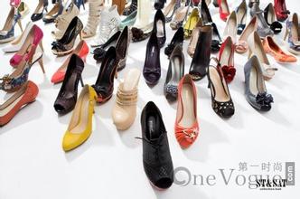 抛主业 星期六女鞋转做时尚IP
