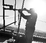 黑电台藏身楼顶 入侵北京广播电台播壮阳广告