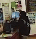美超市惊现史上最没存在感劫匪