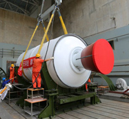 我国最大直径航天固体发动机点火成功