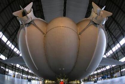 全球最大飞行器&ldquo;天空登陆者&rdquo;首次出棚测试