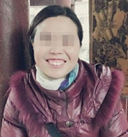 贵州女摊贩独自进入市府大楼隔夜身亡 官方：割腕坠亡