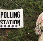 英美民主政体遭遇危机