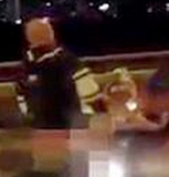 俄夫妇立交桥当众&ldquo;嘿咻&rdquo; 引路人围观拍照