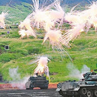 日本大规模实弹演习 以夺岛为假想目标