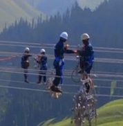 750千伏输变电工程首度贯通南北疆