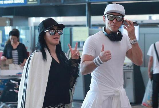 钟丽缇曝婚礼细节：海底世界主题 伴郎穿潜水服