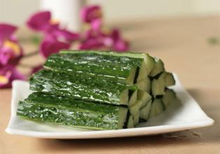 黄瓜可降血糖一天吃5斤 糖尿病患者饮食不可陷入误区