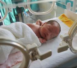 早产宝宝需做好眼底筛查