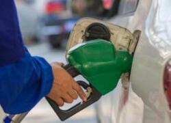 油价上调料创年内最大涨幅 私家车一油箱或多15-20元