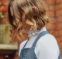 看完今年毛衣流行趋势 我选裸奔