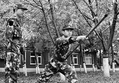 大学生入伍推出优扶新政 补助超18万元 入伍比例猛增