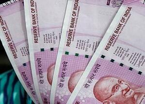 &ldquo;换钞&rdquo;反腐致印度百姓排长队 ATM巴士帮大忙