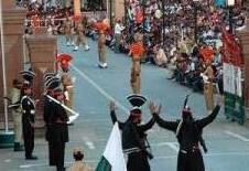 巴印两国军队交火 造成双方至少17人死亡