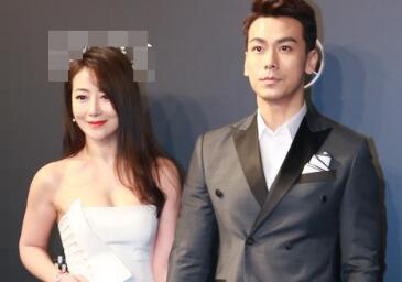 陈紫函活动现场尴尬露胸贴 与老公戴向宇秀恩爱