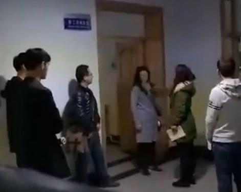 甘肃强迫学生互扇耳光教师被解聘 致歉称别记恨此事