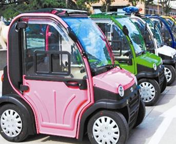 千元就能购买“奔驰宝马新能源车” 老年代步车集体傍大牌