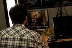 陕西男子沉迷网游无钱上网 竟强迫女友卖淫