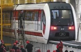 北京磁浮列车预计明年运行 时速100公里舒适平稳
