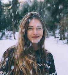 冬天又冷又干 办公桌上不备着这些护肤品怎么行