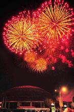 北京市民为蓝天作贡献 除夕夜燃放烟花爆竹明显减少