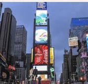 纽约时报广场“中国屏”连播春节短片烘托节日气氛