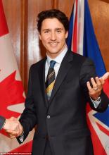 加拿大总理特鲁多：美国不要难民，我们要！