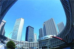 银行从业者叹房价高 委员：地产的钱都是你们借的